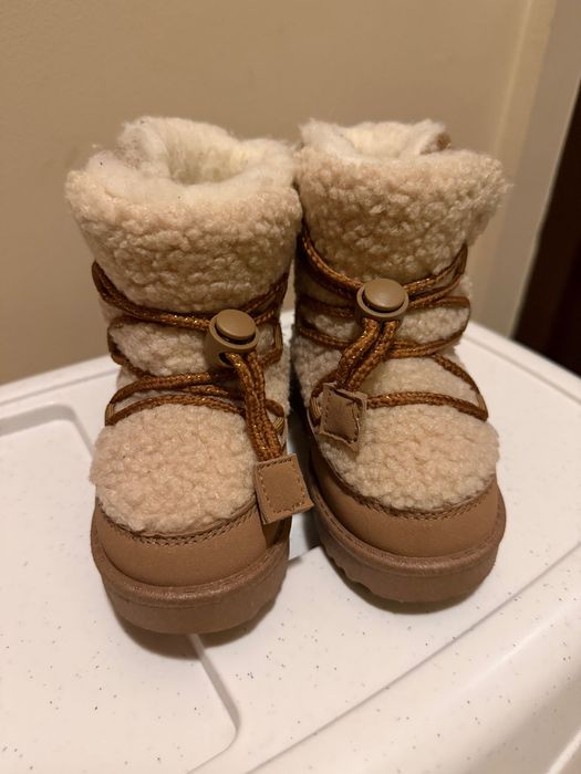 Детски ботуши за зимата за момиче