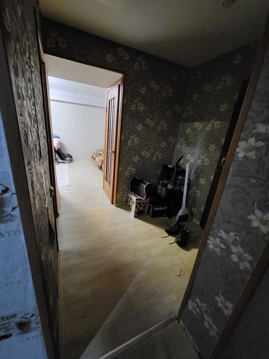 Продам 2 ком квартиру  есть торг