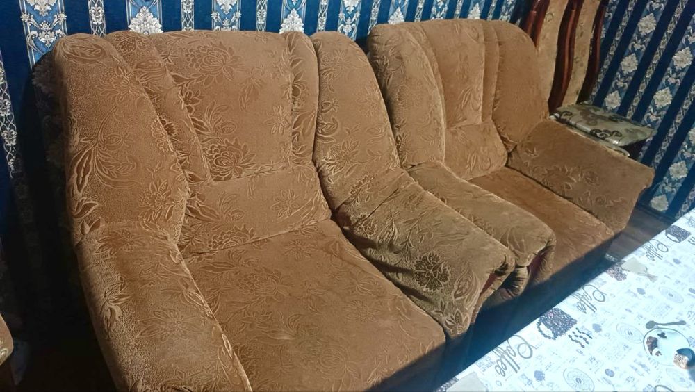 Продается диван и кресло!