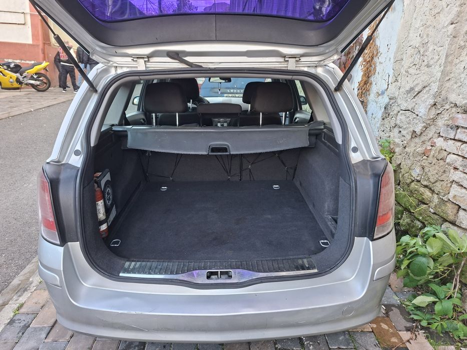 Opel Astra H 1.9, 101 cp , climatronic