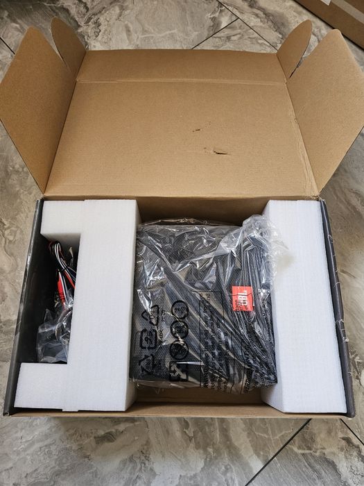 Subwoofer auto JBL activ nou sigilat