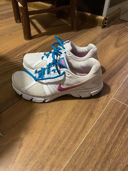 Спортни маратонки