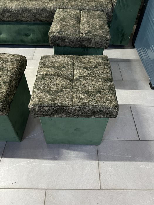 Уголок диван с 4 пуфиками зеленого цвета