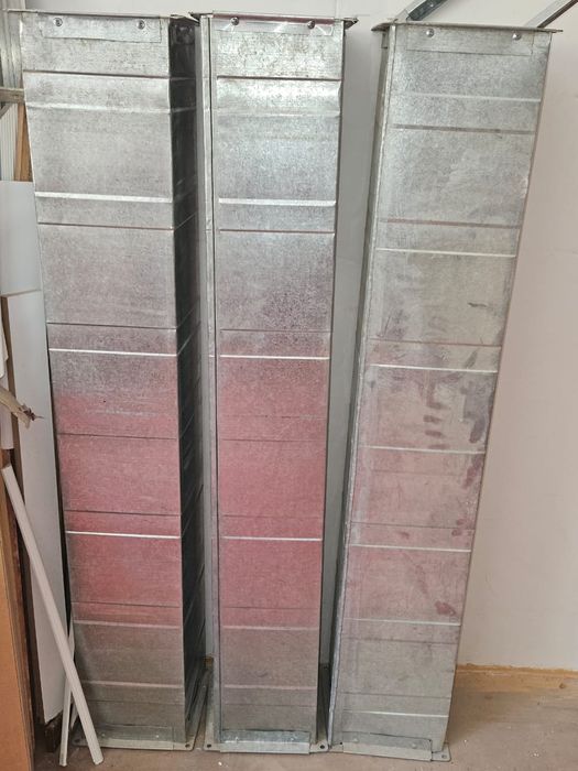 Продается Воздуховод и пластик.трубы