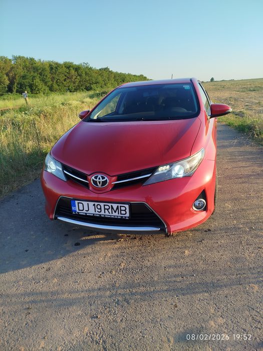 TOYOTA Auris 2014 — imagine 2