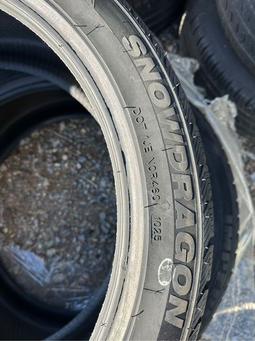 2бр. Чисто Нови Зимни гуми 255/40/21