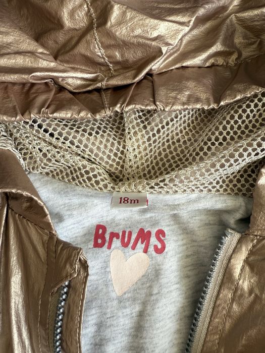 Фирменная верхняя одежда на девочку