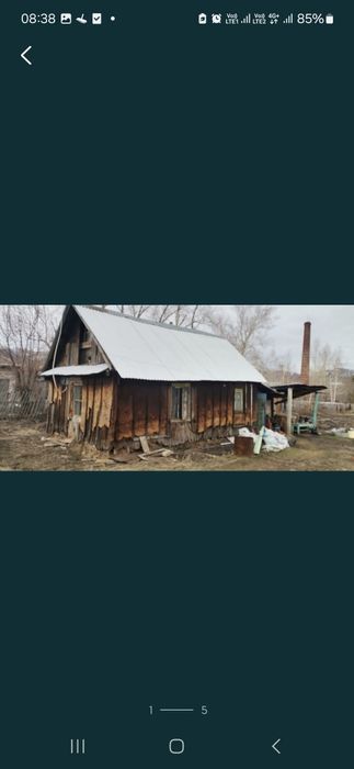Продам дачу на первом районе  имеется домик туалет ,дровник ,