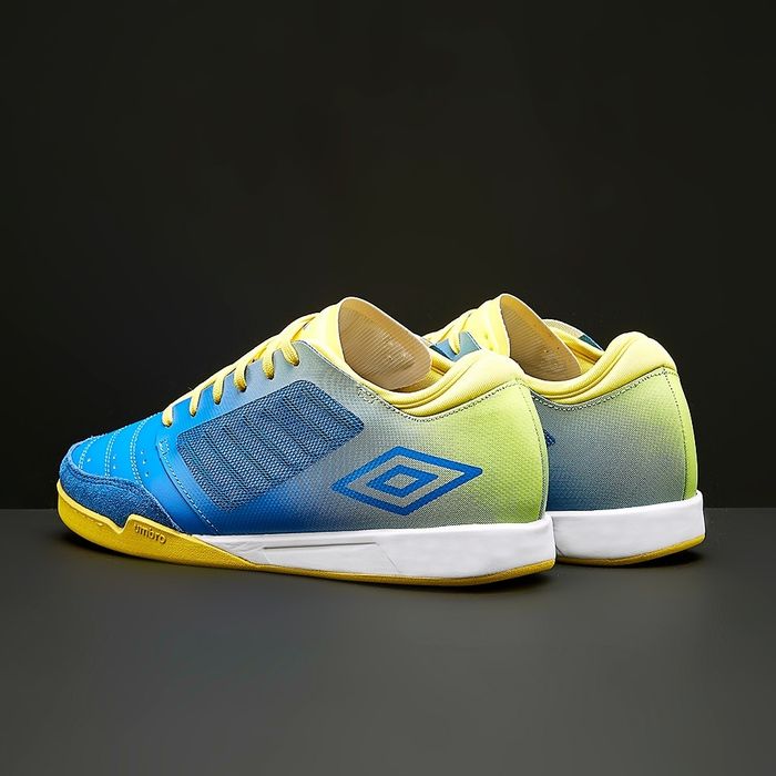 Маратонки Umbro 44