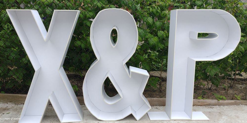 Обемни, кухи цифри, букви и форми за балони