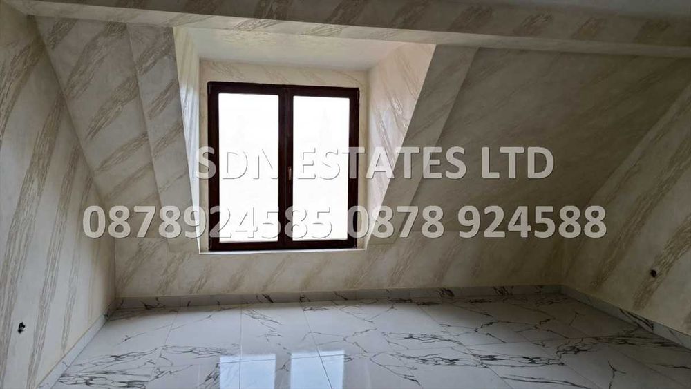 Продава се Четиристаен апартамент в Казанлък - 160 кв.м за 938 €/кв.м - Снимка #6