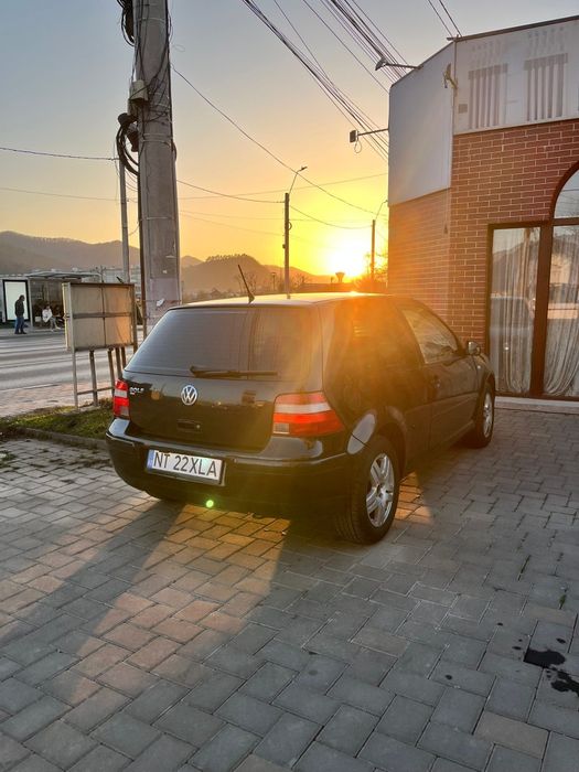 Vând Golf Mk4 cu apucături de GTI pe steroizi !