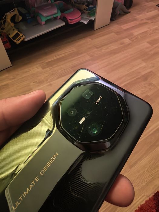 Vând sau Schimb Huawei MATE 70 RS ULTIMATE