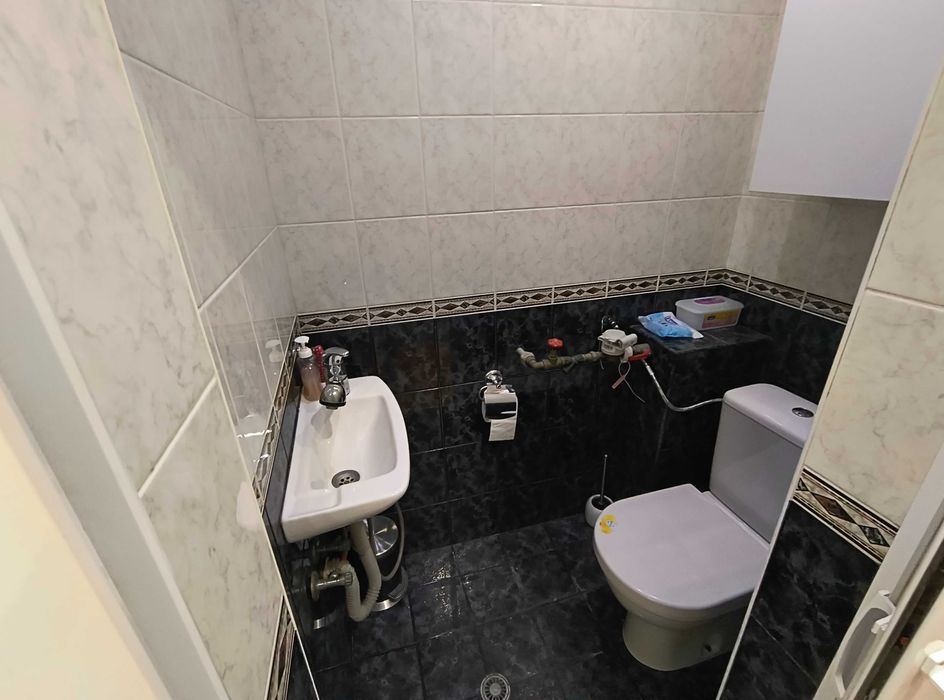 Продава се Тристаен апартамент в Стара Загора, Център - 76 кв.м за 1277 €/кв.м - Снимка #19