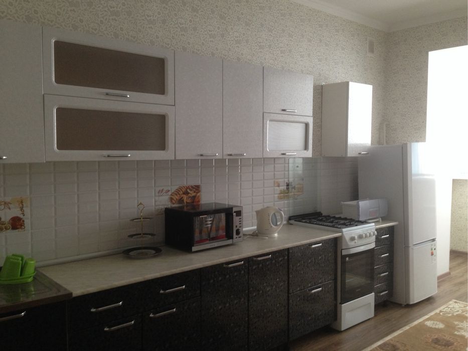 Срочно продам кухонный гарнитур