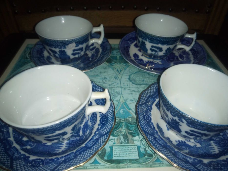 de  vanzare    set  de  cavea  chinesc    originale !!!