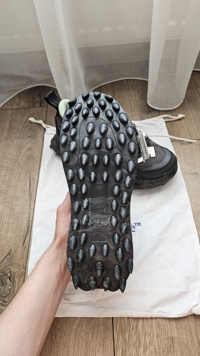 Off-White Odsy-1000 Black and White