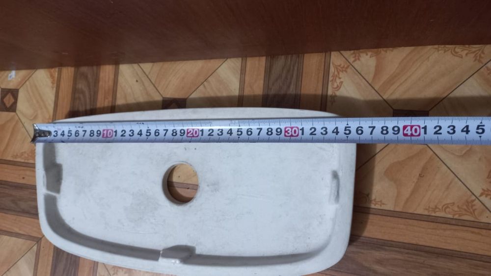 Продам Крышку На  Бачек Для Унитаза.