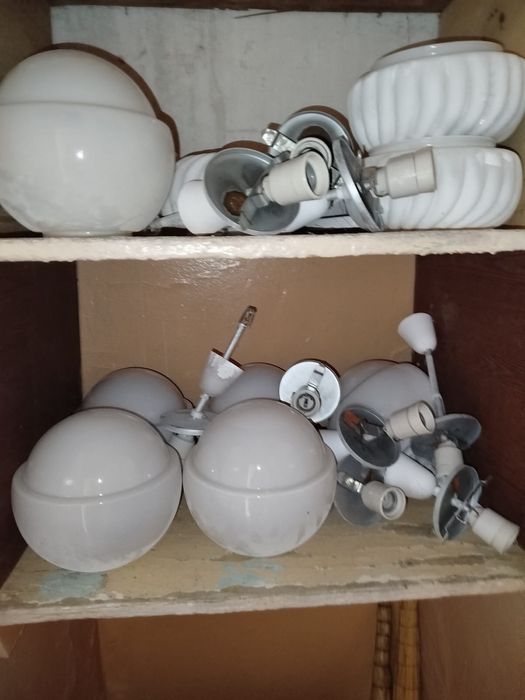 Продам плафоны в хорошем состояние,рабочие.