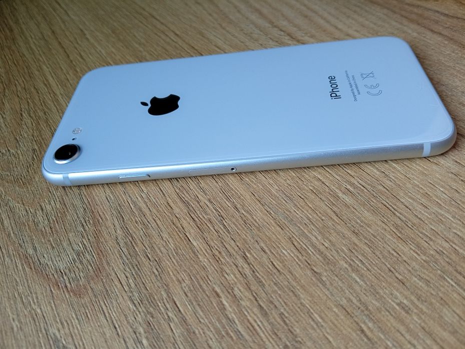 iPhone 8 80%baterie