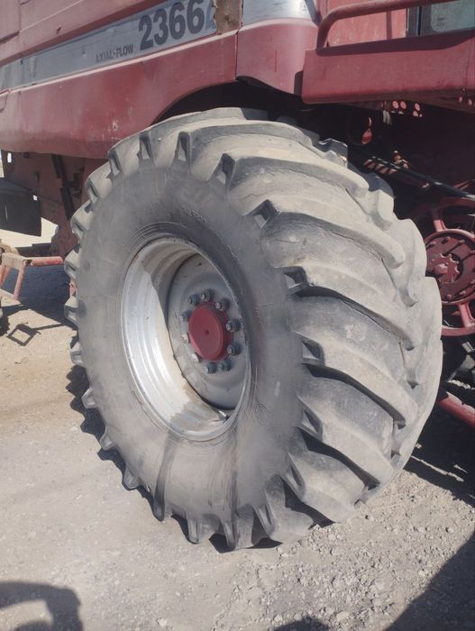 Case 2366 sotiladi matori yangi qilingan noldan