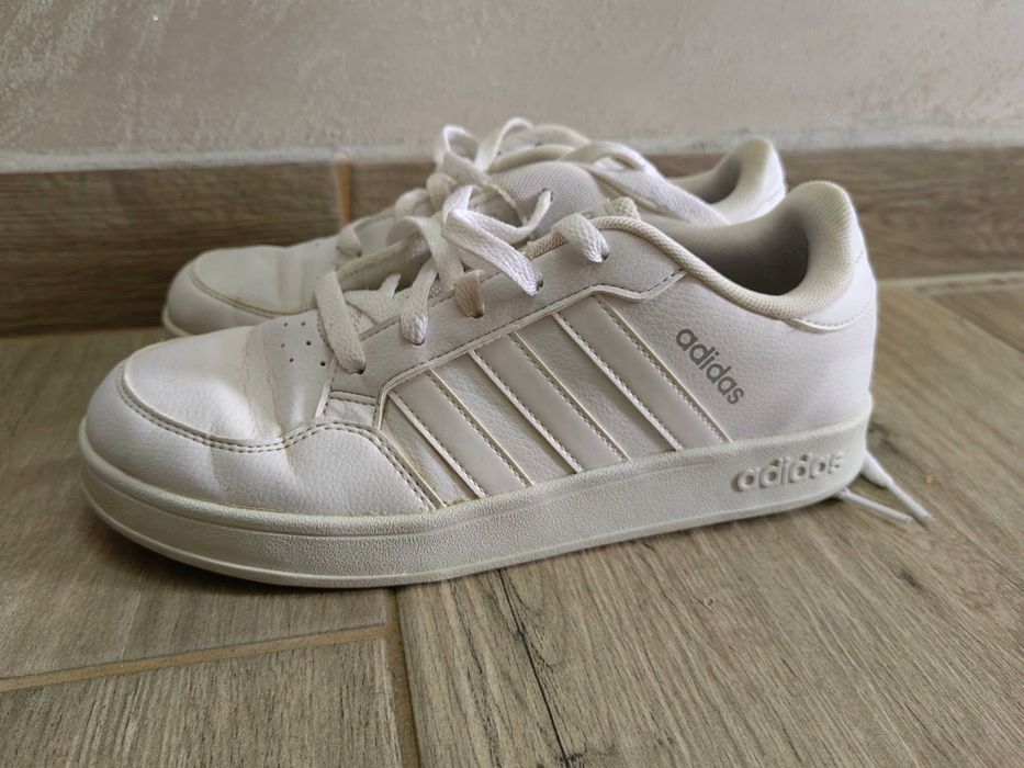 Дамски кецове Adidas