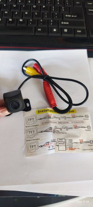 Camera auto revers