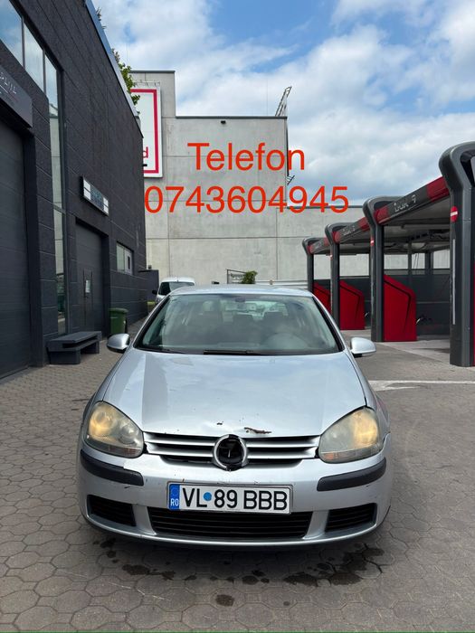 Vand 2 Golf 5 1.6 benzina si 1.9 diesel