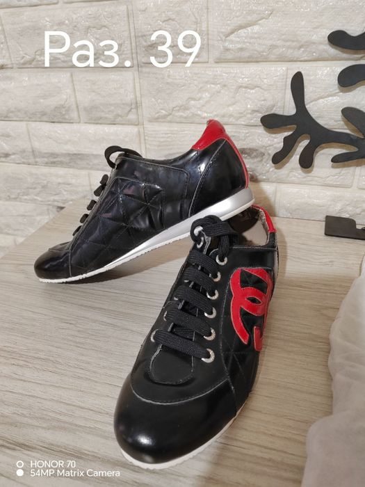 Продается новая женская обувь