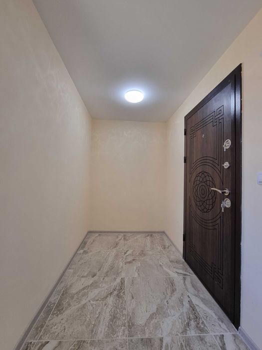 Дава се под наем Двустаен апартамент в Горна Оряховица - 49 кв.м за 204 € - Снимка #2