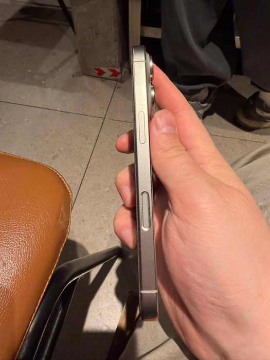 iPhone 16 pro 256gb 91akb