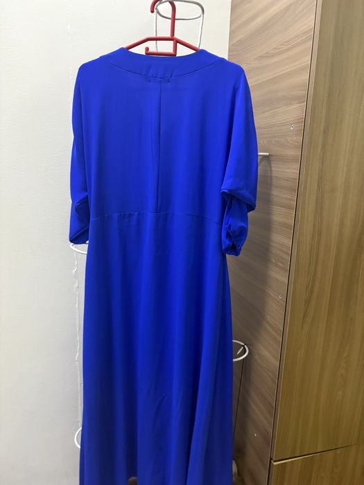 Синее женское платье