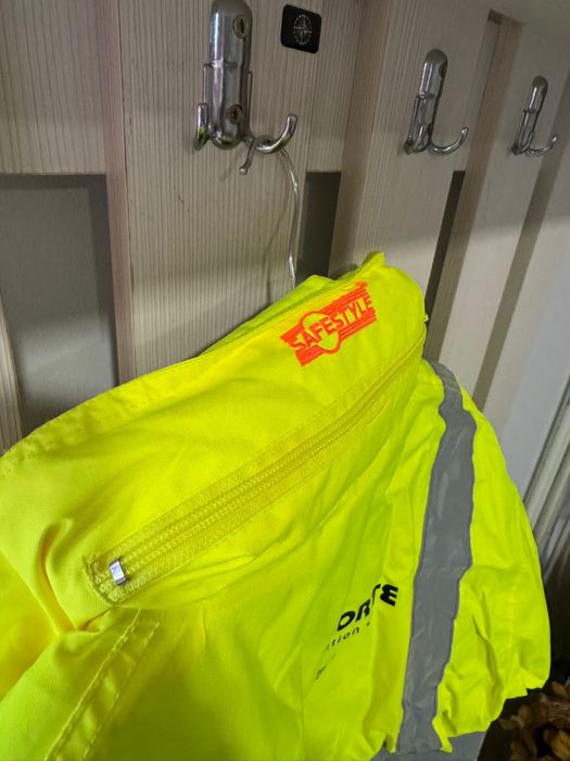 Geaca reflectorizantă de munca   -protectie