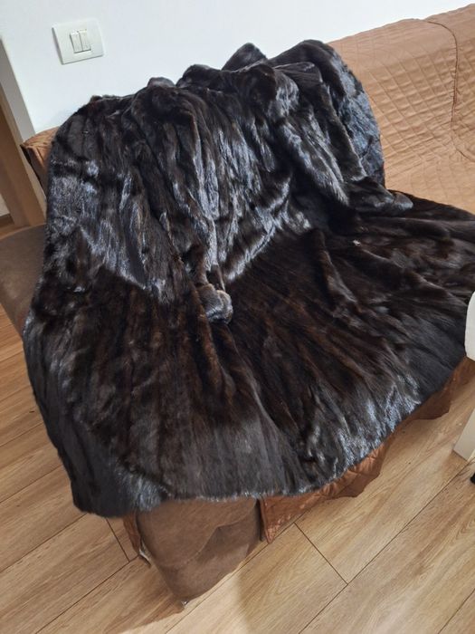 Haina de blana de nurca