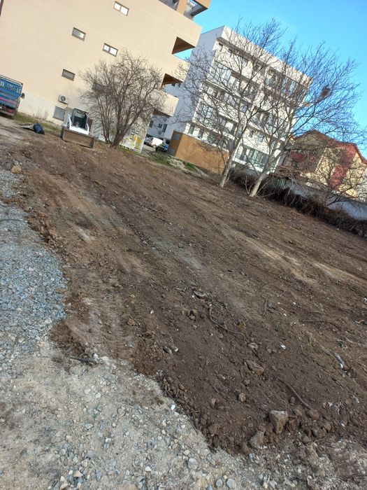 Curat si nivelez terenuri, transport moloz, mini utilaje de inchiriat