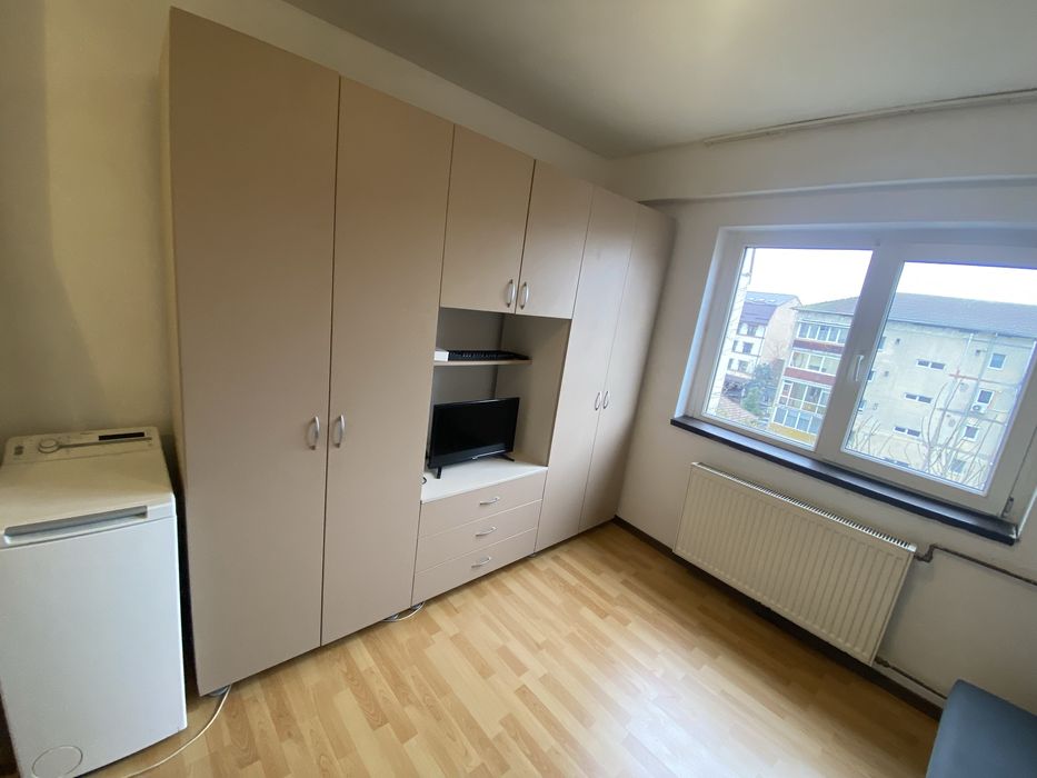 Proprietar, inchiriez garsoniera utilata