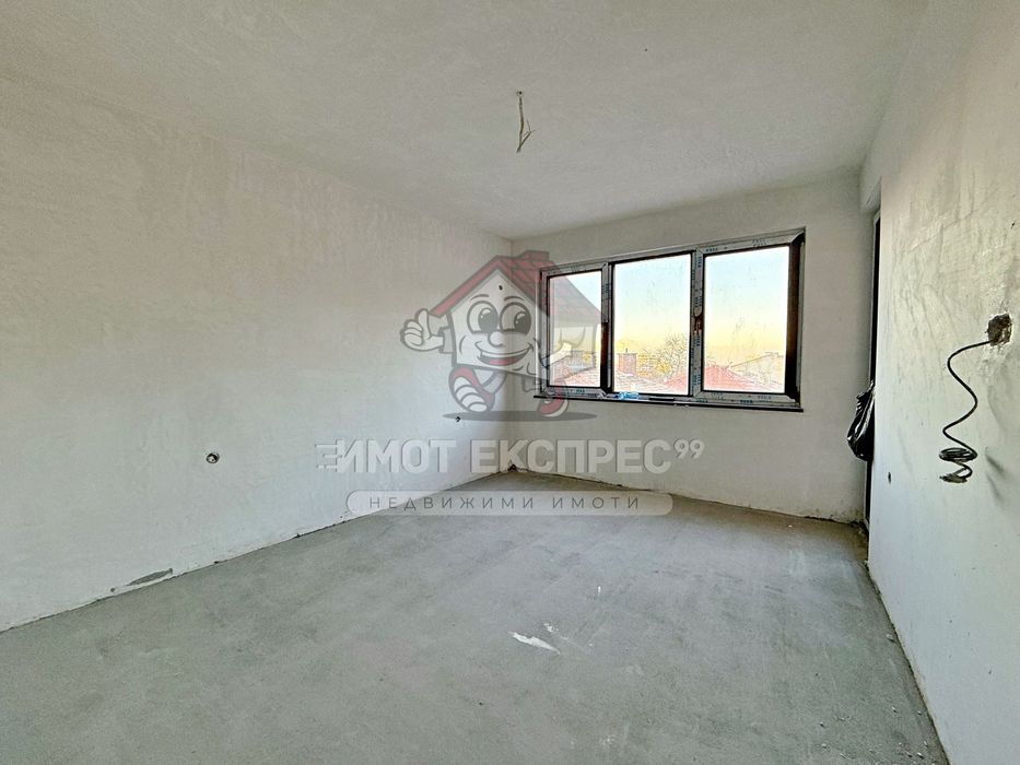 Продава се Тристаен апартамент в Асеновград - 118 кв.м за 1060 €/кв.м - Снимка #5