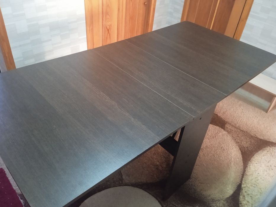 Стол - книжка цвет венге.