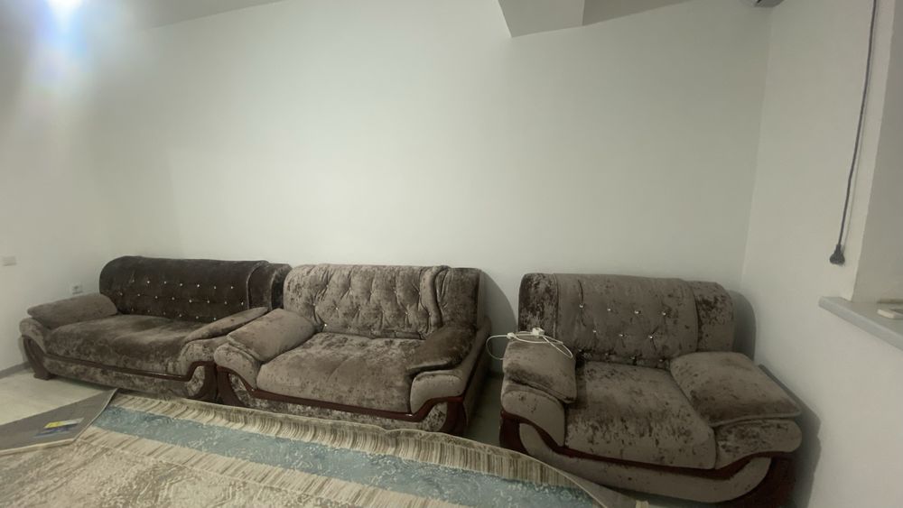 срочно продам Диван 3шт