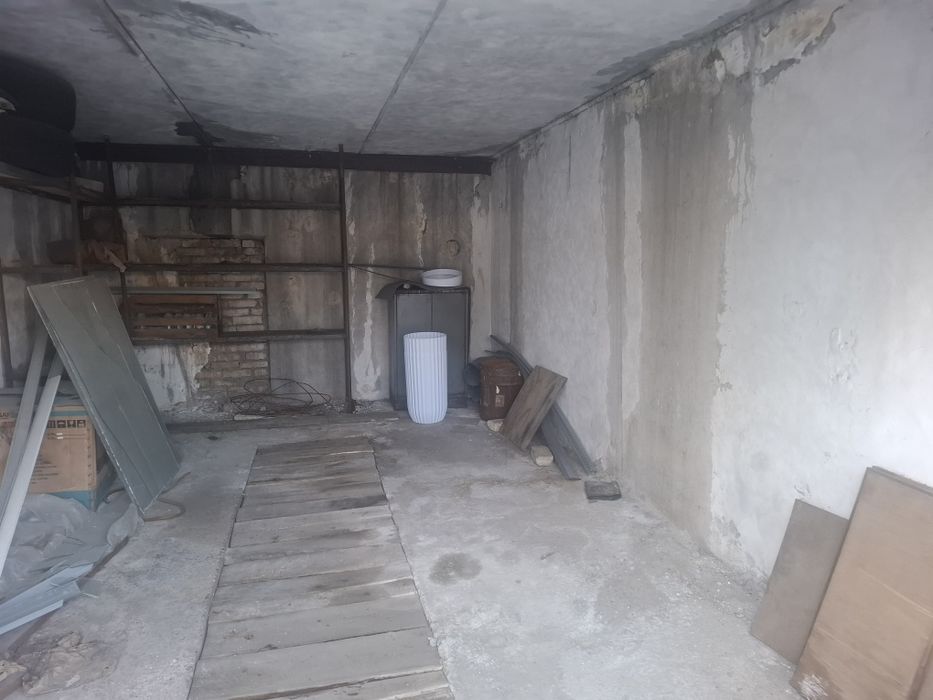 Продаётся гараж бетонный. Beton garaj Bodomzorda.