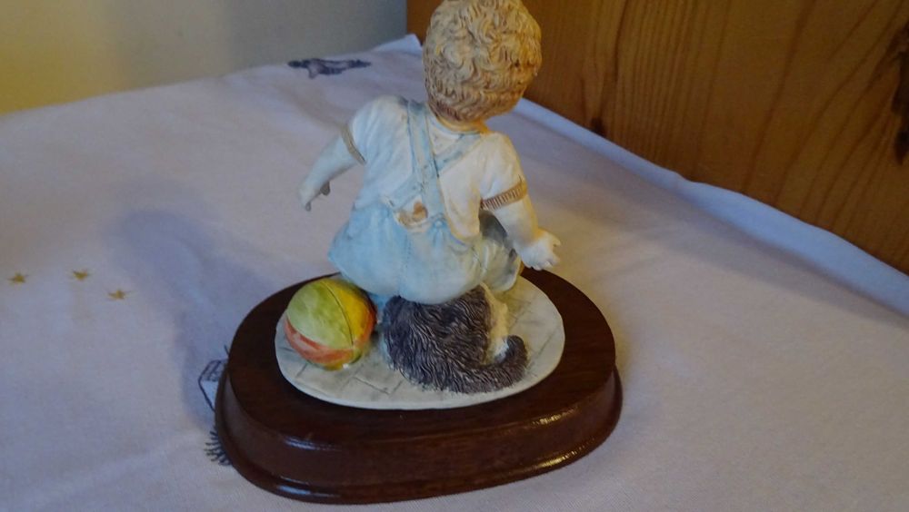 Красиви статуетки на Леонардо вентидж