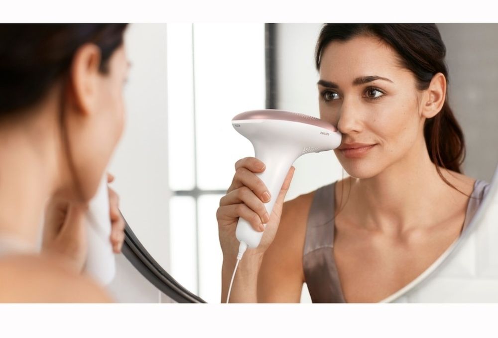 Фотоепилатор Philips Lumea