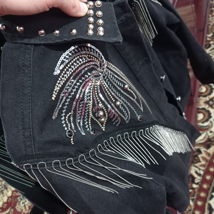 Jensi kostyum judda chiroyli modni