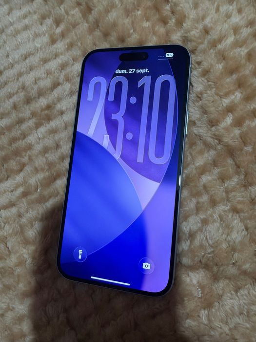 iPhone 15 plus de vânzare