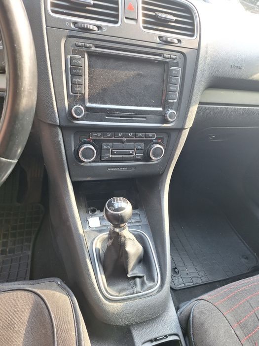 VOLKSWAGEN Golf 2012 — imagine 5