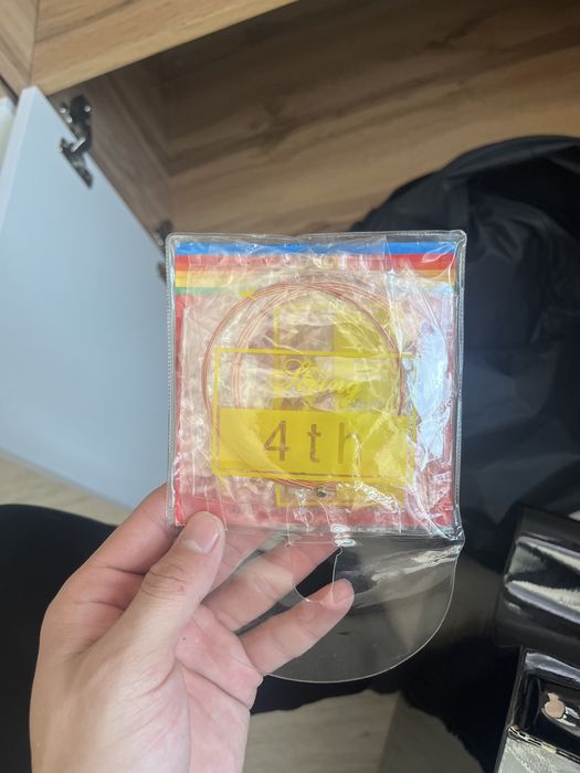 Продам гитару Мариа