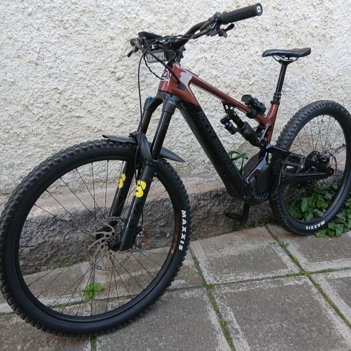 E bike  Rocky Mountain Carbon