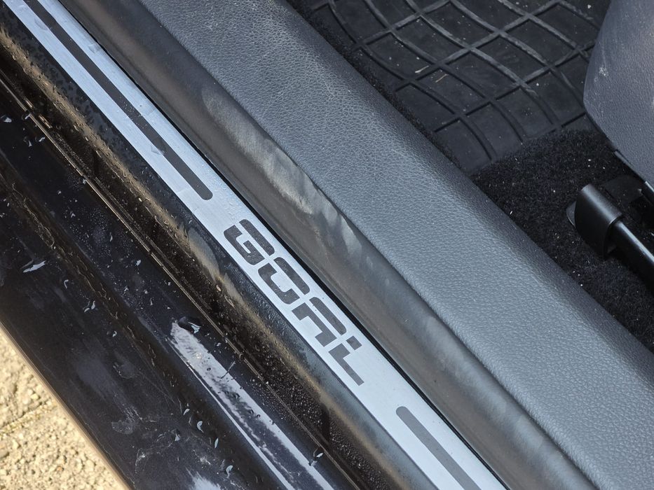 Volkswagen Golf 5 Goal - 1.6 MPi 105Cp - Clima * Pilot Aut.