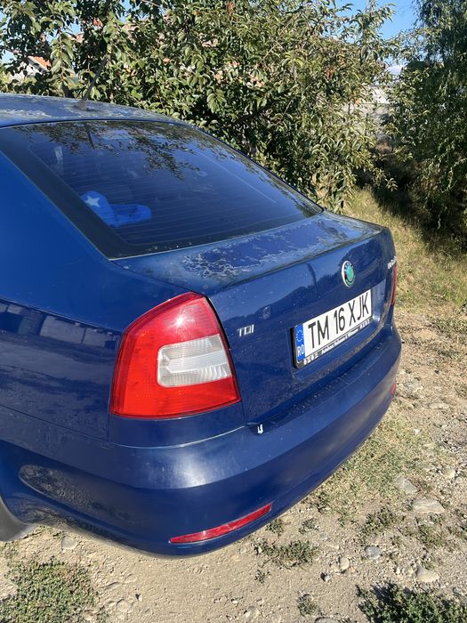 Vând Skoda Octavia 1.6 benzina