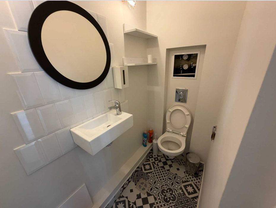 Inchiriez Spatiu Comercial - 28mp - Traian - pretabil salon/frizerie - AMENAJAT